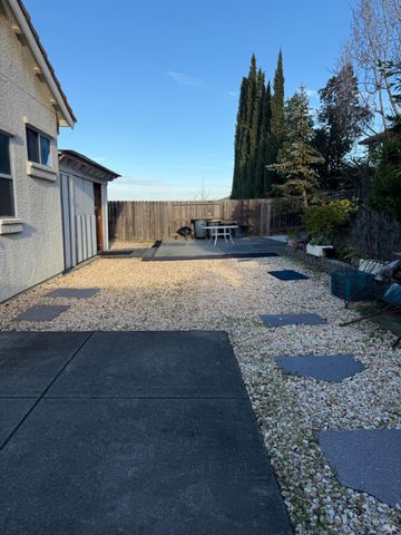 5444 La Salle Way, Vallejo, CA 94591