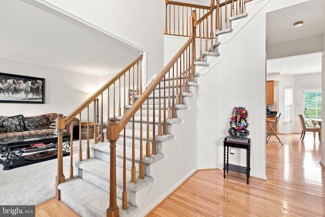 101 TENNYSON LN, North Wales, PA 19454