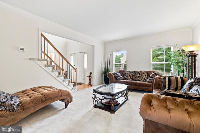 101 TENNYSON LN, North Wales, PA 19454