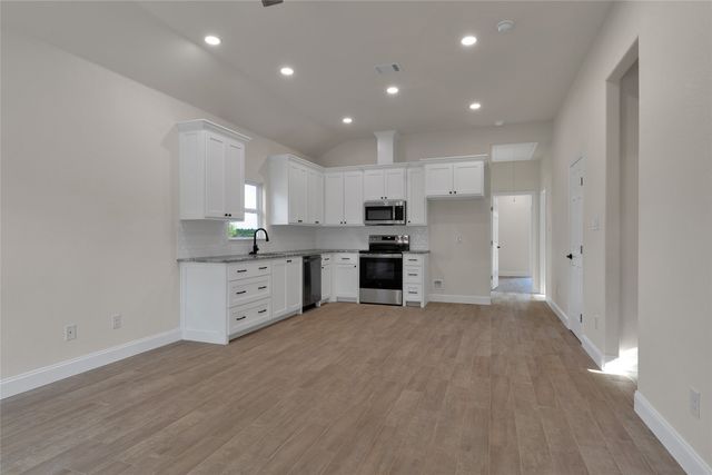 811 SW 28th Street, Mineral Wells, TX 76067