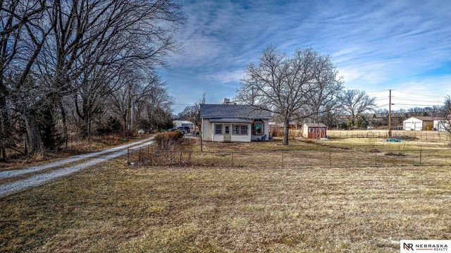 411 NW 84th Street, Lincoln, NE 68528