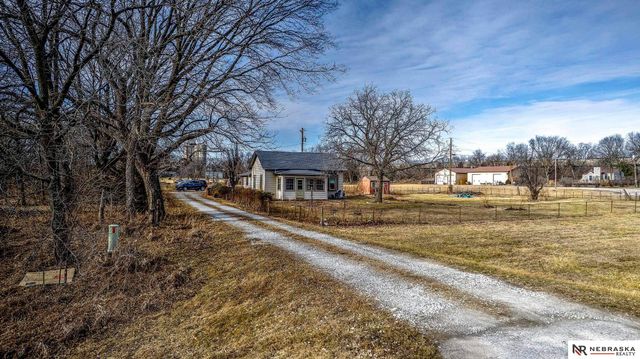 411 NW 84th Street, Lincoln, NE 68528