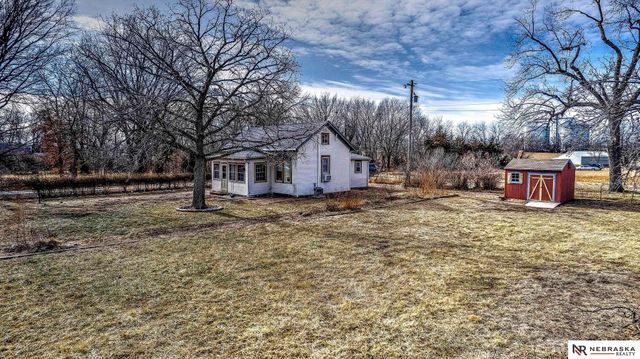 411 NW 84th Street, Lincoln, NE 68528