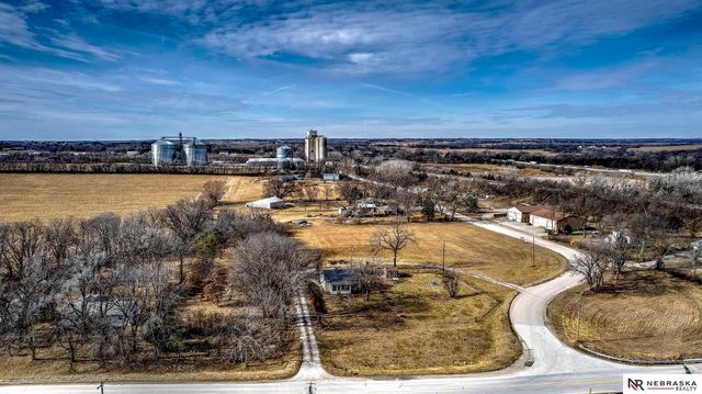 411 NW 84th Street, Lincoln, NE 68528