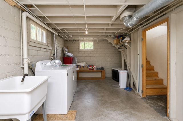 4106 Plainview Drive, Des Moines, IA 50311