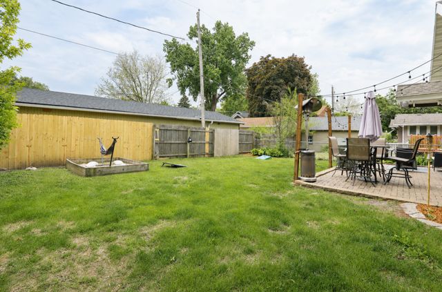 4106 Plainview Drive, Des Moines, IA 50311