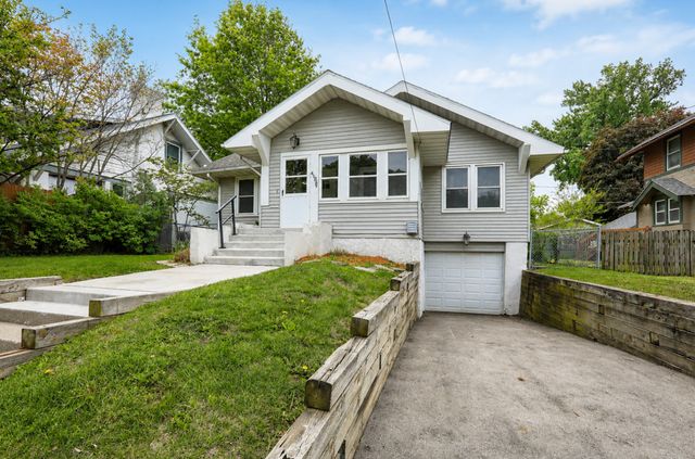 4106 Plainview Drive, Des Moines, IA 50311