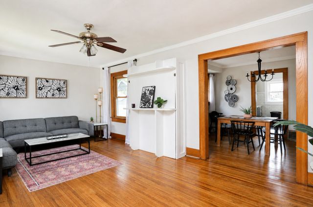 4106 Plainview Drive, Des Moines, IA 50311