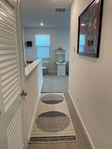 5057 E Whirlabout St, Roseville, CA 95747