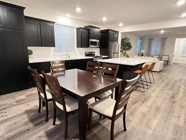 5057 E Whirlabout St, Roseville, CA 95747