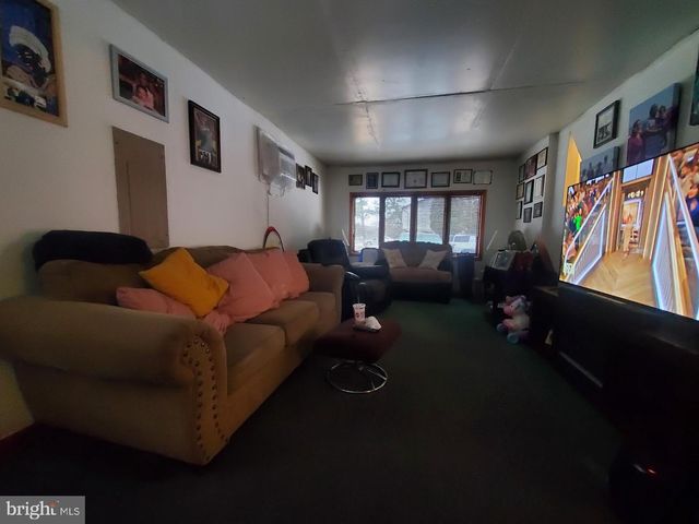 605 RED FEATHER TRL, Browns Mills, NJ 08015