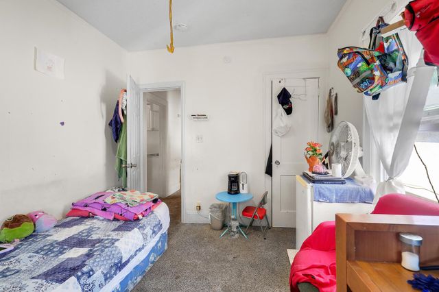 918 Queen Avenue N, Minneapolis, MN 55411