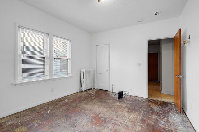 918 Queen Avenue N, Minneapolis, MN 55411