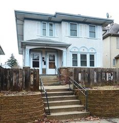 918 Queen Avenue N, Minneapolis, MN 55411