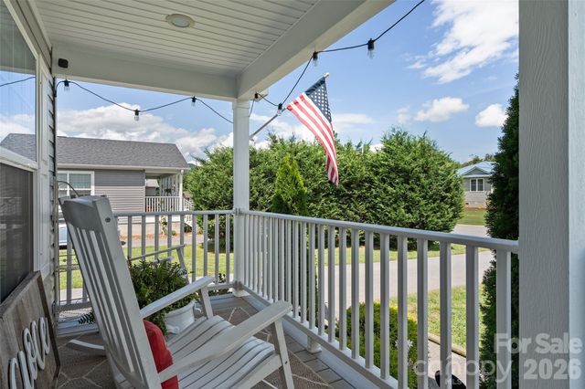 46 Janie Drive, Clyde, NC 28721