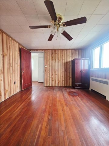 553 Constitution Cir, Clairton, PA 15025