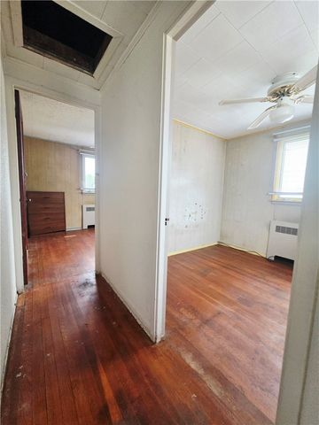553 Constitution Cir, Clairton, PA 15025