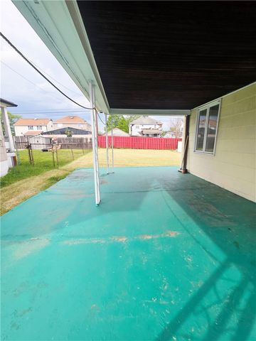553 Constitution Cir, Clairton, PA 15025