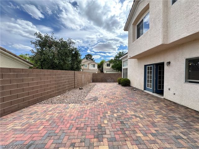 2024 Shining Feather Lane, Las Vegas, NV 89134
