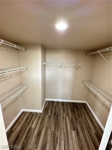 2024 Shining Feather Lane, Las Vegas, NV 89134