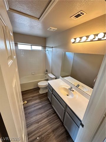 2024 Shining Feather Lane, Las Vegas, NV 89134