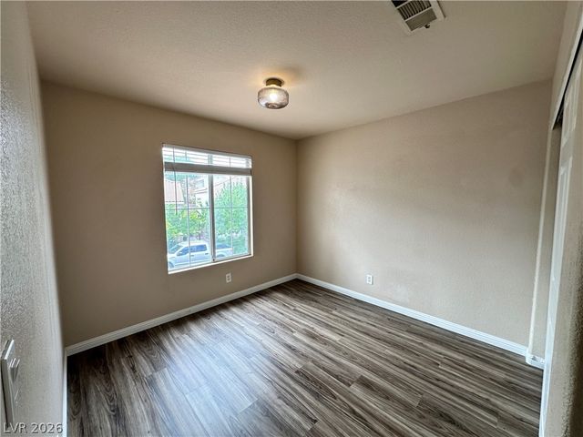 2024 Shining Feather Lane, Las Vegas, NV 89134