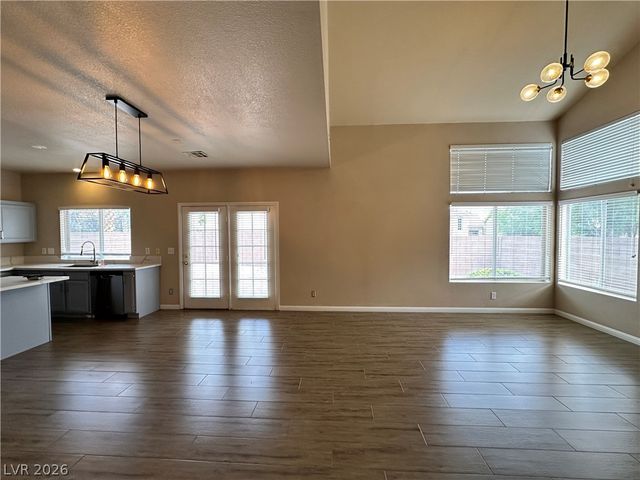 2024 Shining Feather Lane, Las Vegas, NV 89134