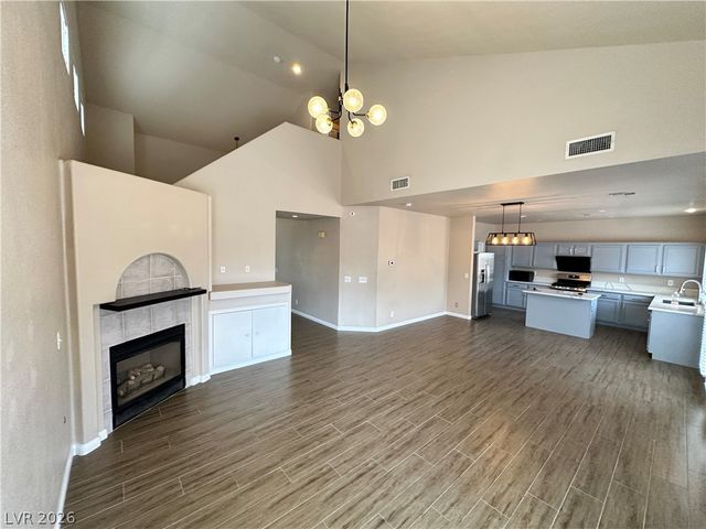 2024 Shining Feather Lane, Las Vegas, NV 89134