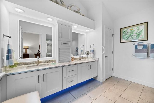 71 TIDY ISLAND BOULEVARD, Bradenton, FL 34210