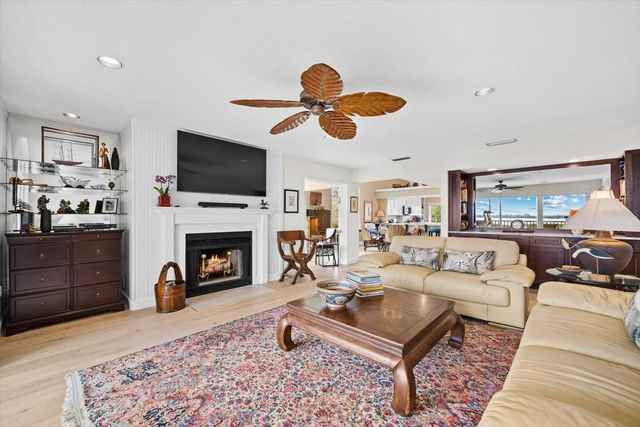 71 TIDY ISLAND BOULEVARD, Bradenton, FL 34210