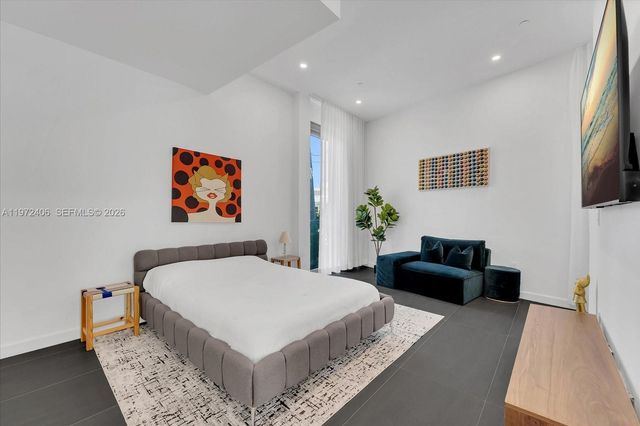 11 Century Ln, Miami Beach, FL 33139