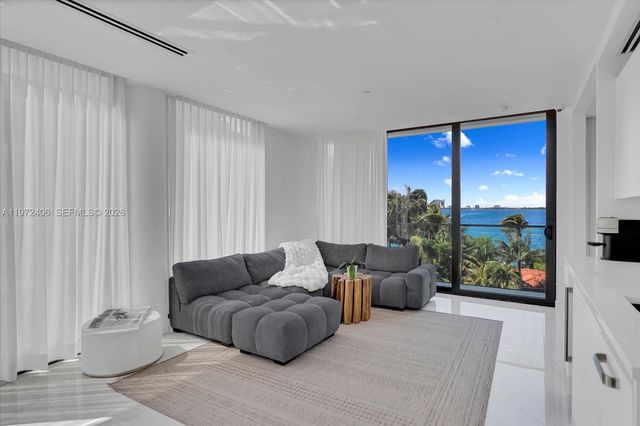 11 Century Ln, Miami Beach, FL 33139