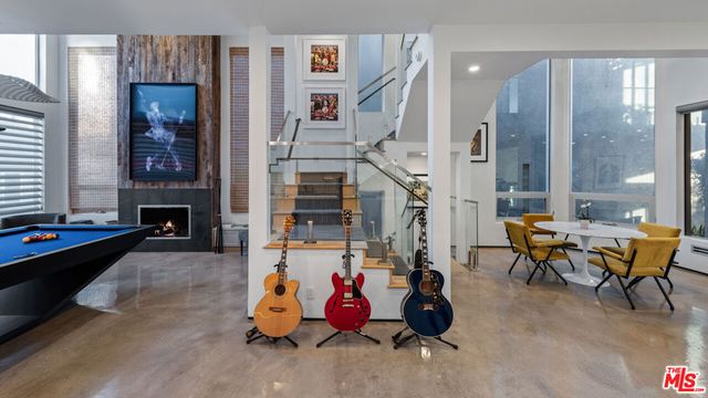 4411 Roma Court, Marina Del Rey, CA 90292