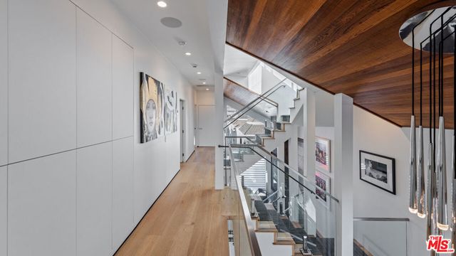 4411 Roma Court, Marina Del Rey, CA 90292