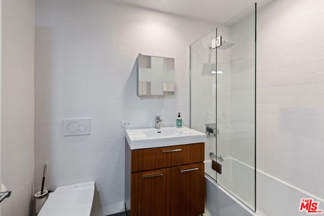 4411 Roma Court, Marina Del Rey, CA 90292