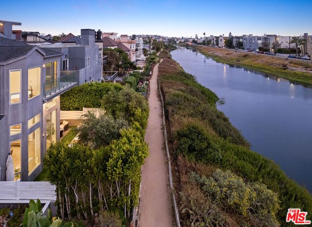 4411 Roma Court, Marina Del Rey, CA 90292