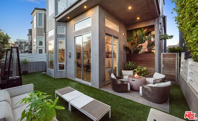 4411 Roma Court, Marina Del Rey, CA 90292