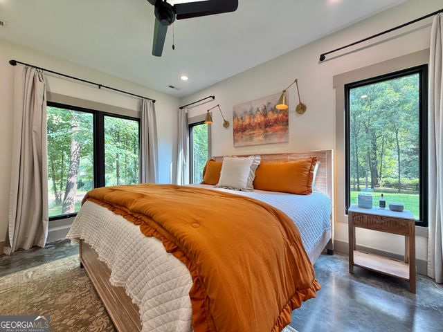 399 Jim McCrackin, Clayton, GA 30525