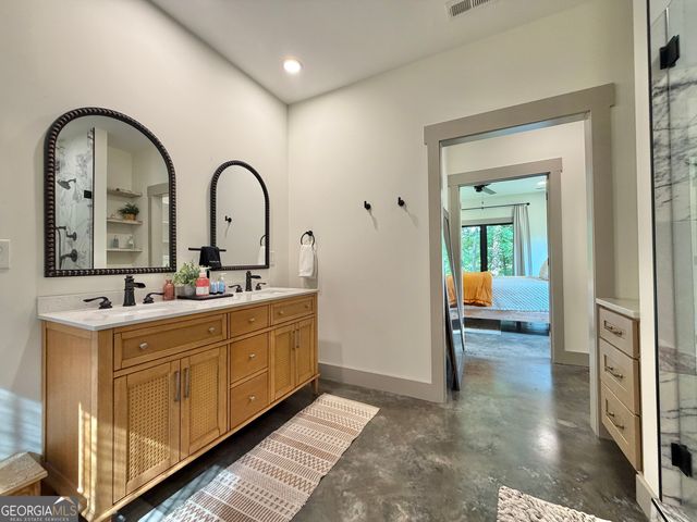 399 Jim McCrackin, Clayton, GA 30525