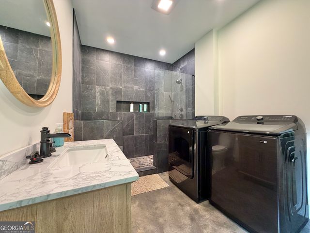 399 Jim McCrackin, Clayton, GA 30525