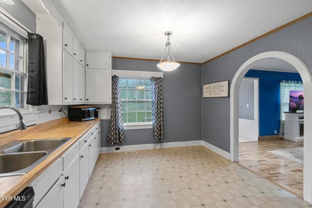 315 Forest Hills Drive, Greeneville, TN 37745
