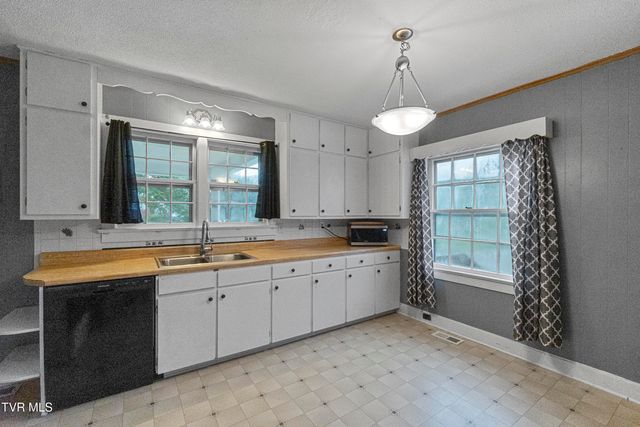 315 Forest Hills Drive, Greeneville, TN 37745