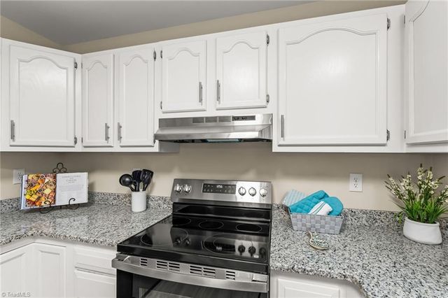 2497 E Sprague Street, Winston-salem, NC 27107