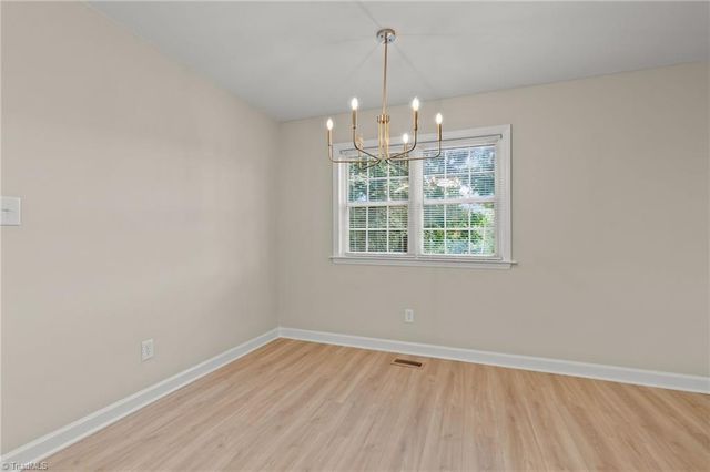 2497 E Sprague Street, Winston-salem, NC 27107