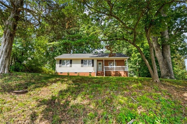 2497 E Sprague Street, Winston-salem, NC 27107