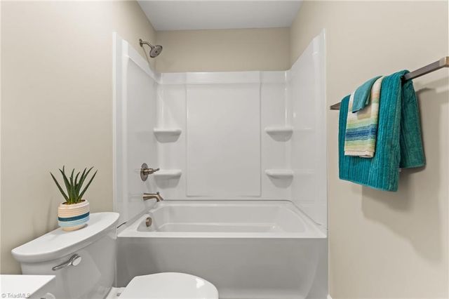 2497 E Sprague Street, Winston-salem, NC 27107