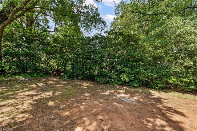 2497 E Sprague Street, Winston-salem, NC 27107