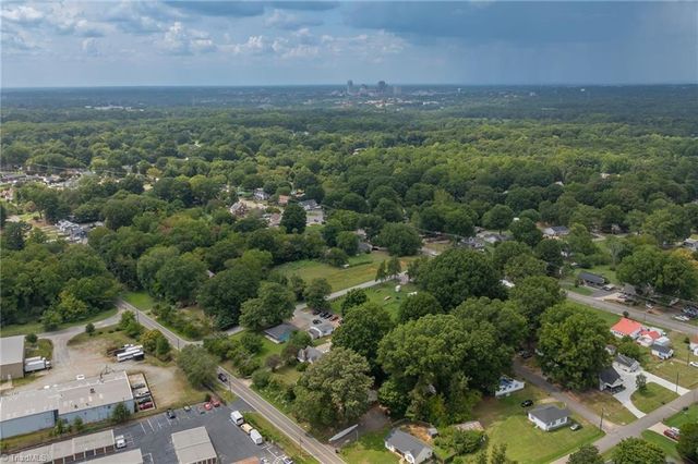 2497 E Sprague Street, Winston-salem, NC 27107