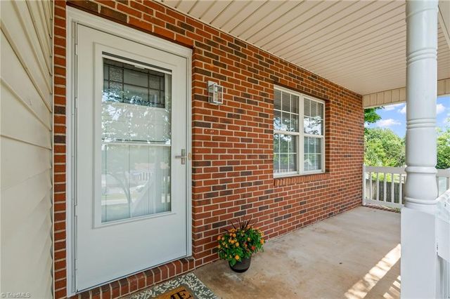 2497 E Sprague Street, Winston-salem, NC 27107