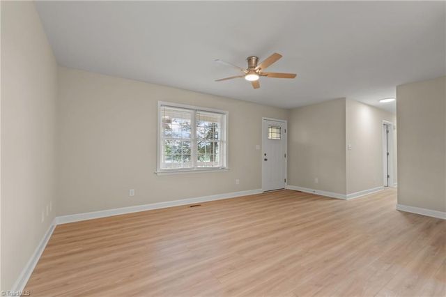 2497 E Sprague Street, Winston-salem, NC 27107